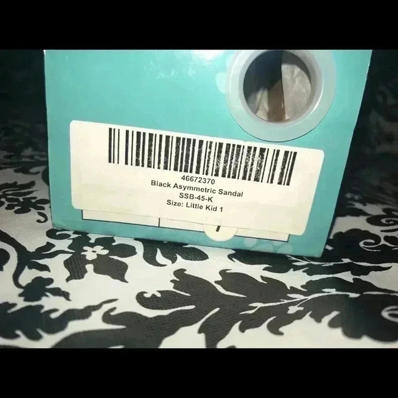 OSITO BLACK & GOLD SANDAL SIZE 1 NEW!! - Picture 8 of 8